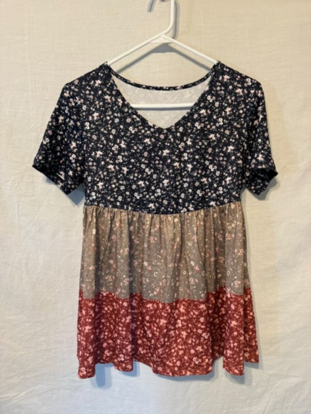 Multi-colored Boho short-sleeved shirt